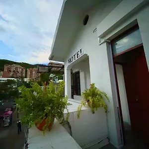 https://glam-hotel.cali-hotels.com